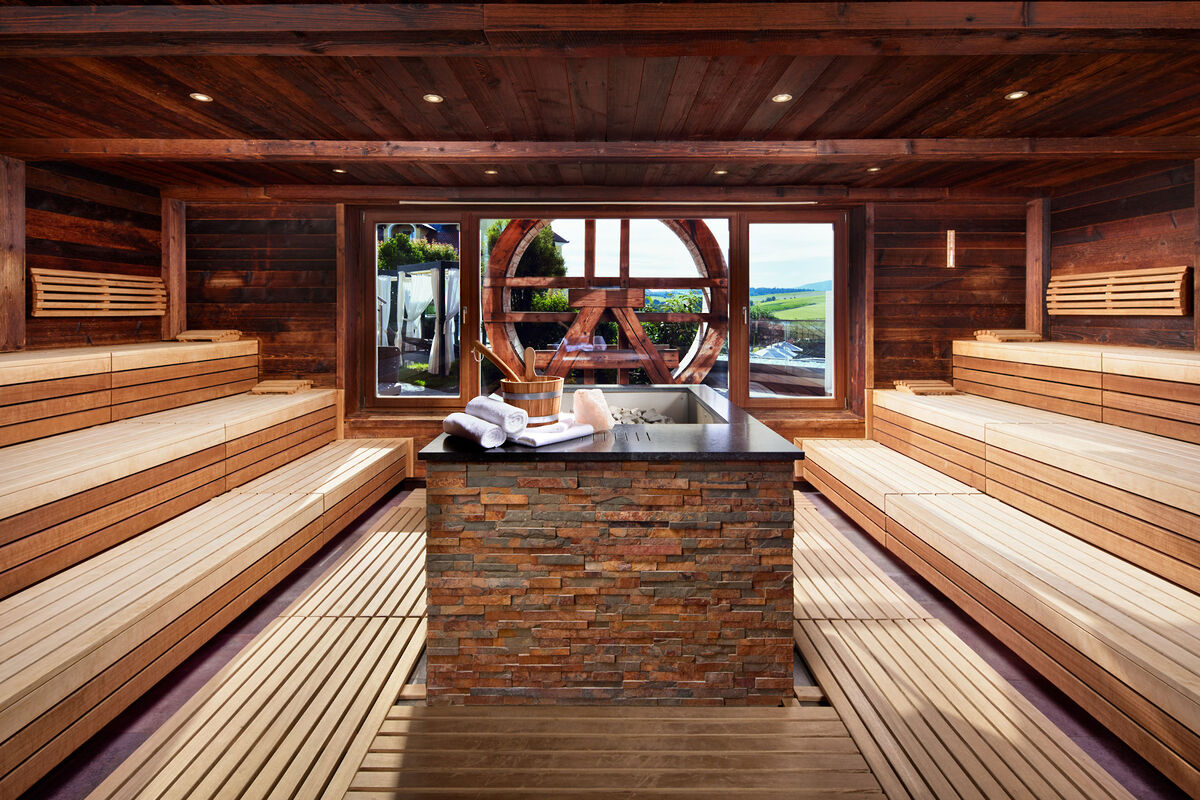 Panorama-Sauna in der Alten Mühle im Wellnesshotel Jagdhof